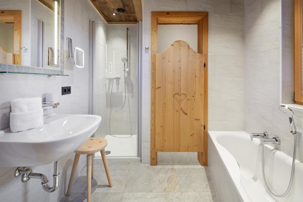 Promi Alm Flachau - Luxus Chalets Bagian luar foto
