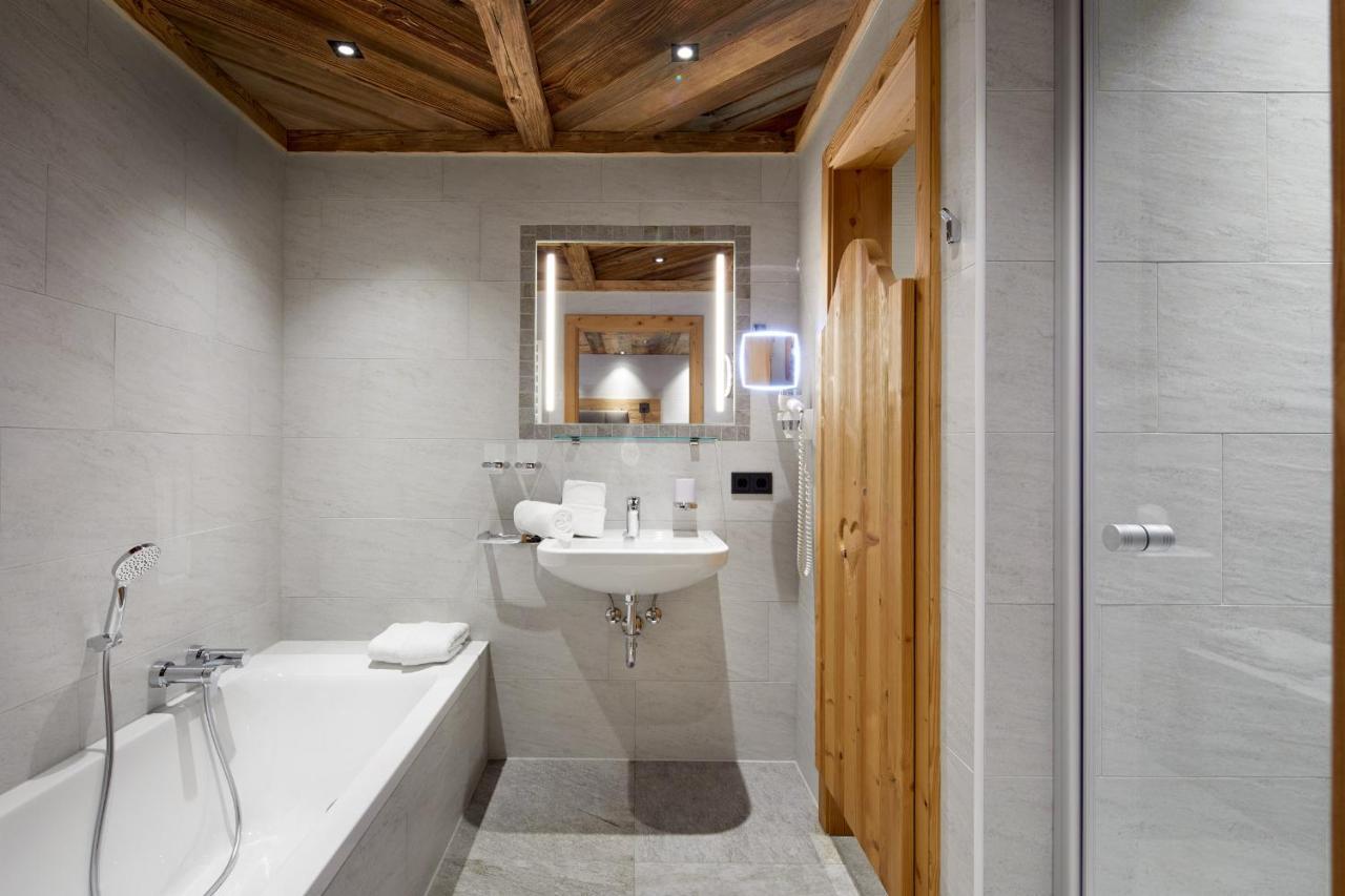 Promi Alm Flachau - Luxus Chalets Bagian luar foto
