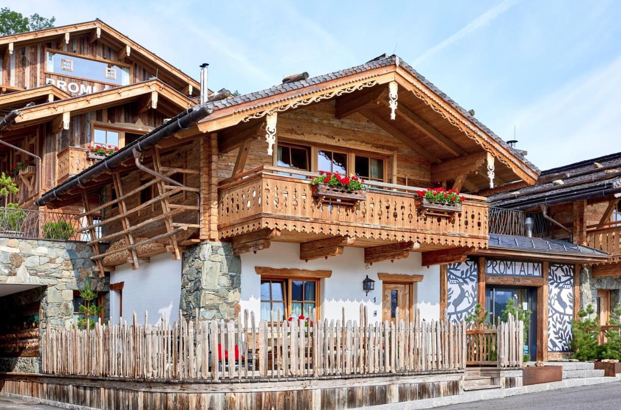 Promi Alm Flachau - Luxus Chalets Bagian luar foto