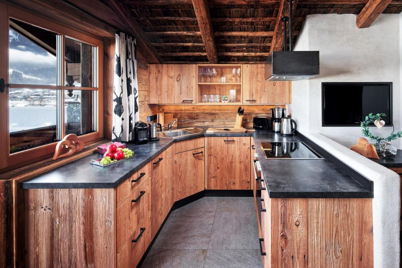 Promi Alm Flachau - Luxus Chalets Bagian luar foto